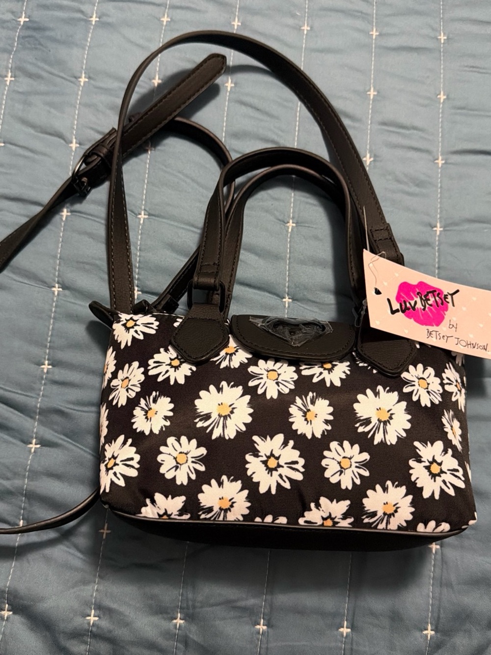 Betsey Johnson Black White Daisy Mini Crossbody Bag